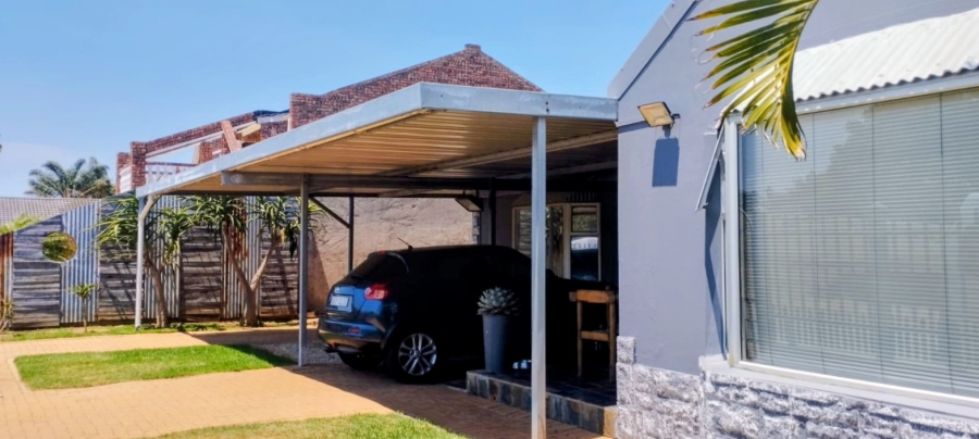4 Bedroom Property for Sale in Noorsekloof Eastern Cape